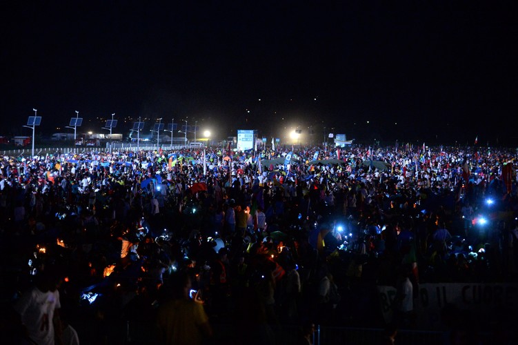 ŚDM: Noc na terenie Campusu Misericordiae w Brzegach