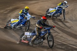 Motor nie dokonał cudu. Toruń po 17. latach znów mistrzem Polski w jeździe na żużlu