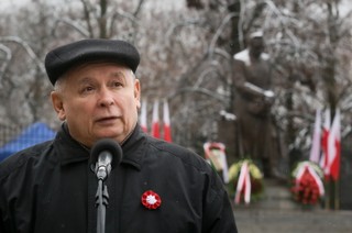 Kaczyński: W Polsce wolność jest ciągle słaba, podnoszona jest na nią ręka