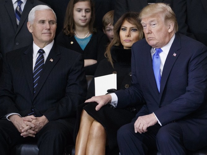 Melania i Donald Trumpowie