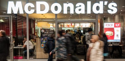 McDonald's rozdaje kanapki za darmo. Co trzeba zrobić?