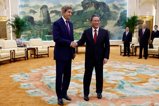 John Kerry i Li Qiang