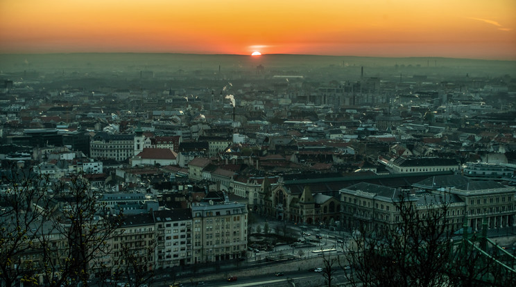 Így néz ki a csodálatos Budapest napfelkeltekor / Fotó: Isza Ferenc