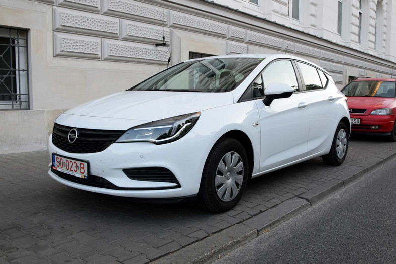 Opel Astra V (K)