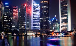 Singapur, który budzi się po zmroku. Gdzie na imprezę w paszczę azjatyckiego tygrysa?