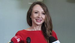 800 plus od tego dnia. Nowa minister podała termin zmiany świadczenia