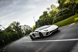 Lamborghini Aventador S Coupé - zwinna bestia