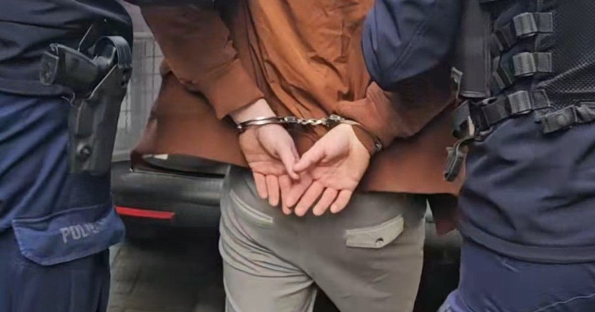 Zakrwawione ciało w Turku. Policja zatrzymuje 25-letniego syna ofiary