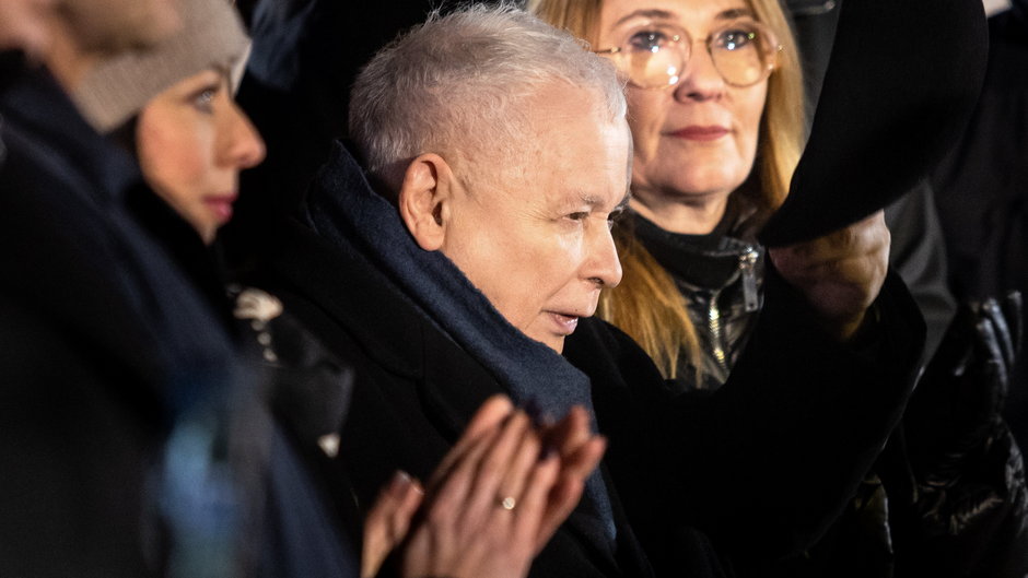 Jarosław Kaczyński podczas uroczystości odsłonięcia pomnika Lecha Kaczyńskiego w Lublinie (27.01.2024)
