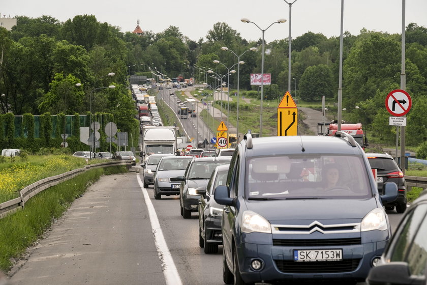 Katowice. Opóźnienia autobusów z powodu inwestycji drogowych