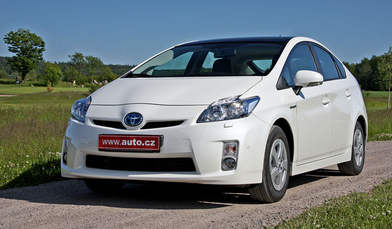 Japan Car of the Year 2009-2010 dla Toyoty Prius