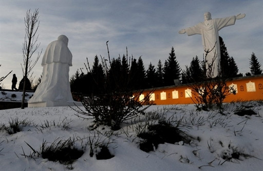 SLOVAKIA - JESUS - STATUE