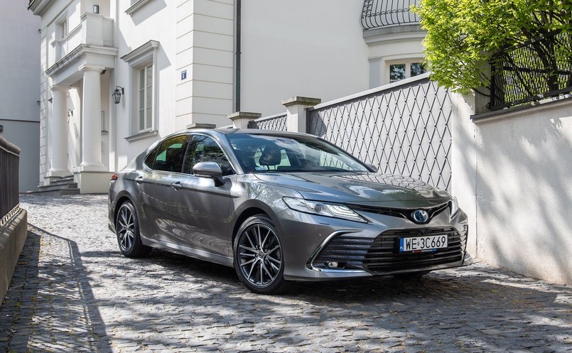 Toyota Camry Hybrid