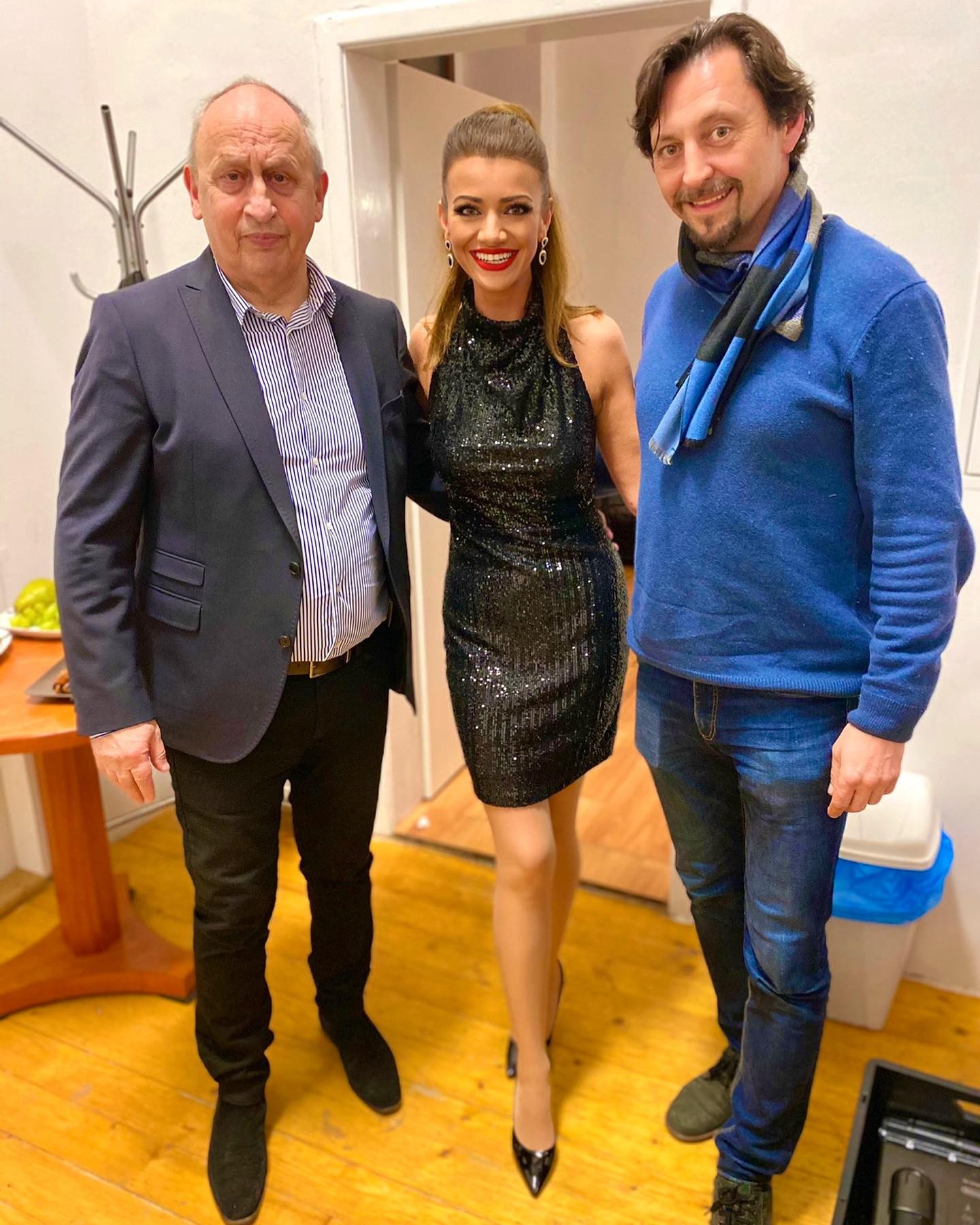 Moderátor Jan Kraus, speváčka Ivana Regešová a herec Lukáš Latinák.