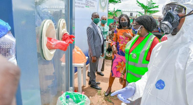 Ogun state commences Walking and Drive-through tests for Coronavirus. [Twitter/@dabiodunMFR]