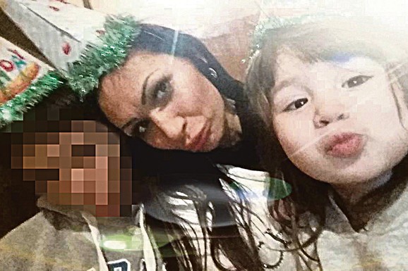 "ODLUČIO SE ZLIKOVAC NA STRAŠAN ČIN" Maja i njen sin Mihailo (4) ubijeni su ispred Centra za socijalni rad pre 9 godina, reči njene sestre kidaju dušu: "Živeli smo HOROR FILM"