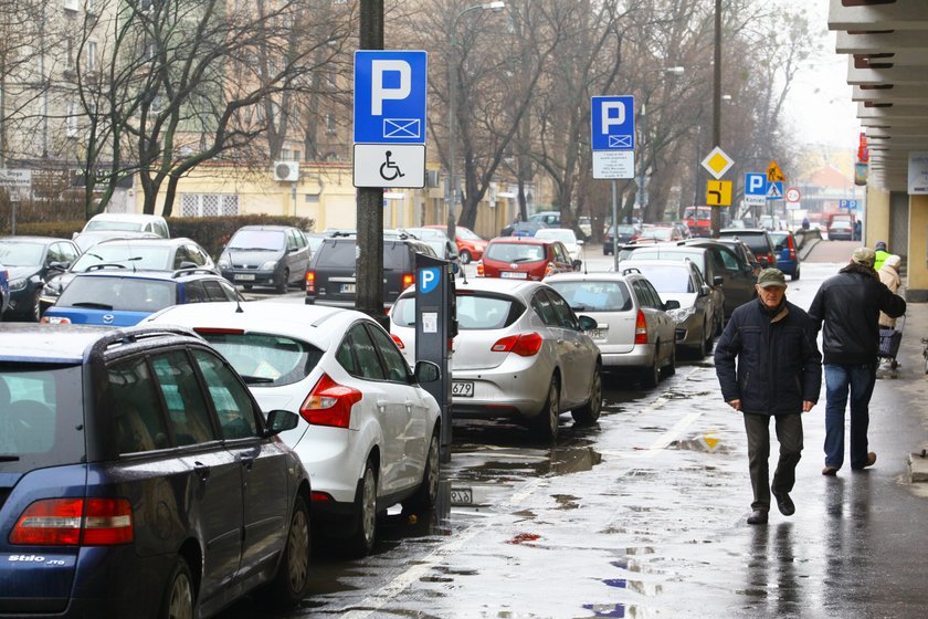 Parkowanie płatne od rana do wieczora?