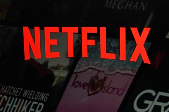 Netflix umesto džempera: Polovina kupaca planira da kupi virtuelne poklone za praznike: Evo zašto stručnjaci upozoravaju na to