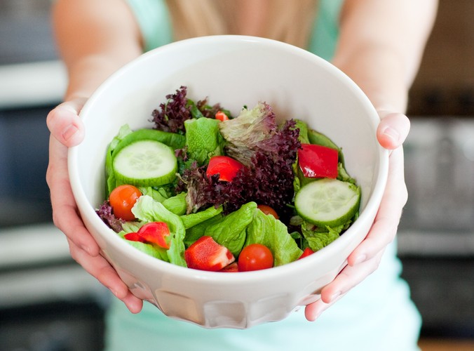 Ocet jabłkowy do sałatek warzywnych