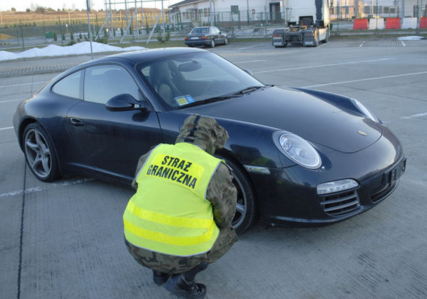 Wpadli na gorącym uczynku. Za kierownicą porsche wartego fortunę