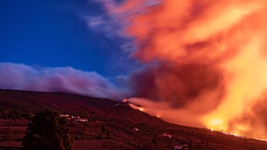 Pierwsza ofiara erupcji wulkanu Cumbre Vieja. Pod mężczyzną zawalił się dach