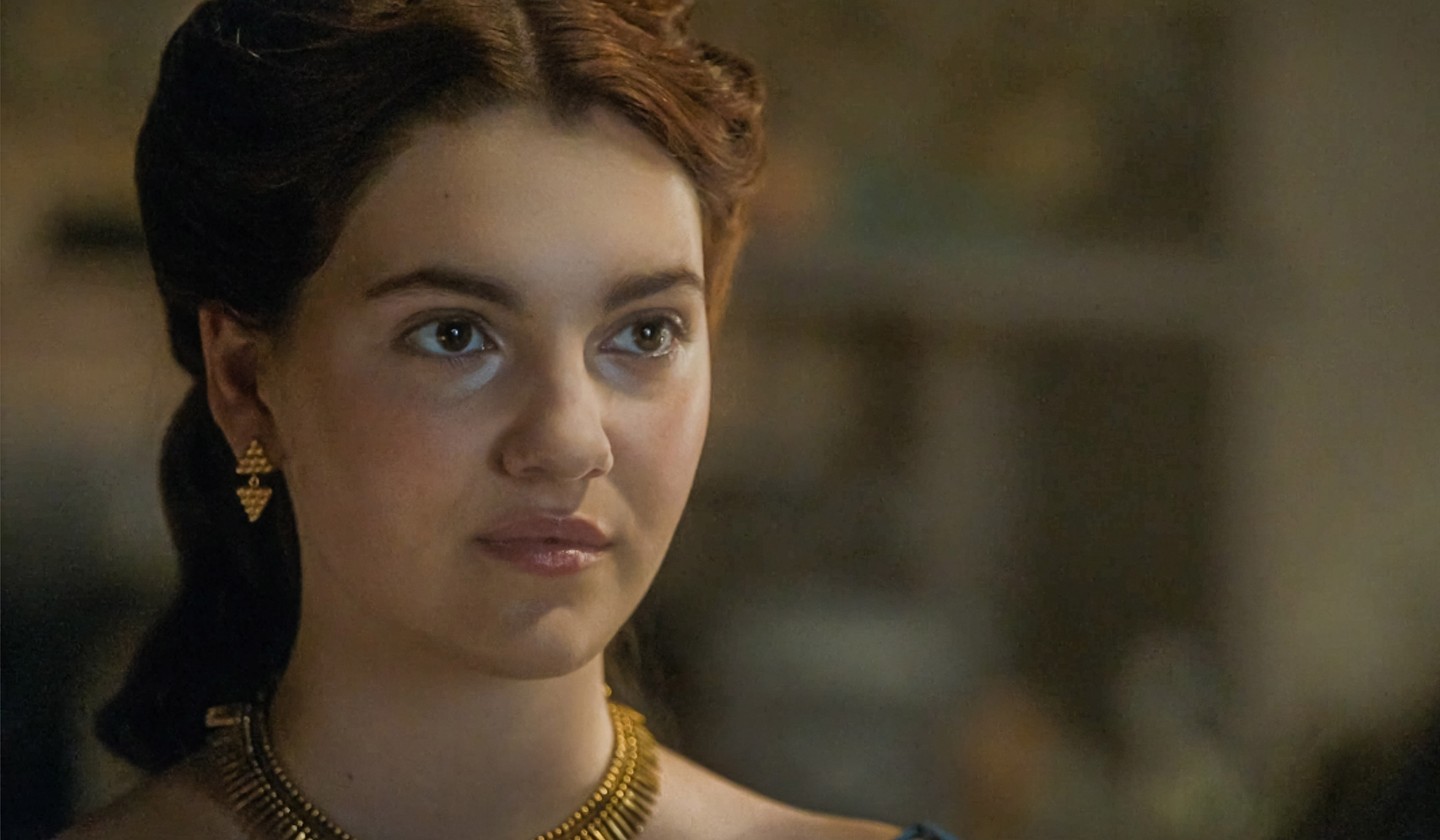 Alicent Hightower szerepében Emily Carey