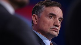 Paszport dyplomatyczny Ziobry unieważniony. Sikorski się nie wahał