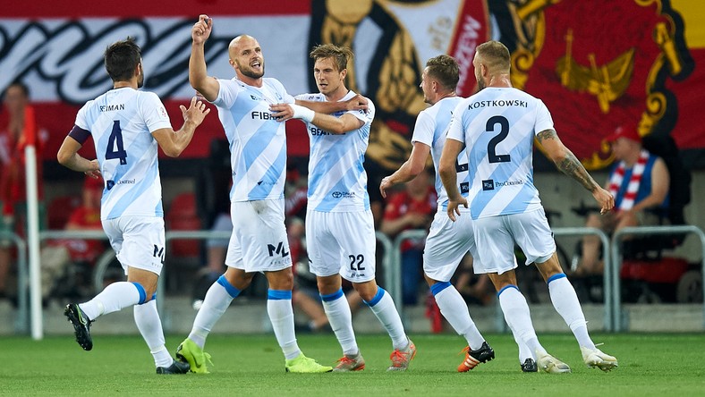 Stal Rzeszów: Piłkarze i pracownicy Stali w związku z ...