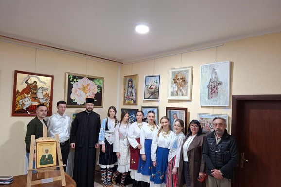 PORUKE VERE I NADE KROZ UMETNOST Više od 50 umetnika SLAVILO ŽIVOT pred Vaskrs u okviru tradicionalne izložbe u Novoj Pazovi (VIDEO)