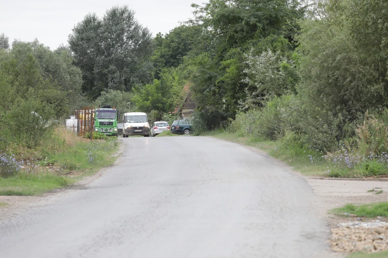 Mesto na kojem je autobus udario u dečaka (2)