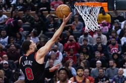 Zach LaVine wykorzystał przerwę w rozgrywkach na… oświadczyny
