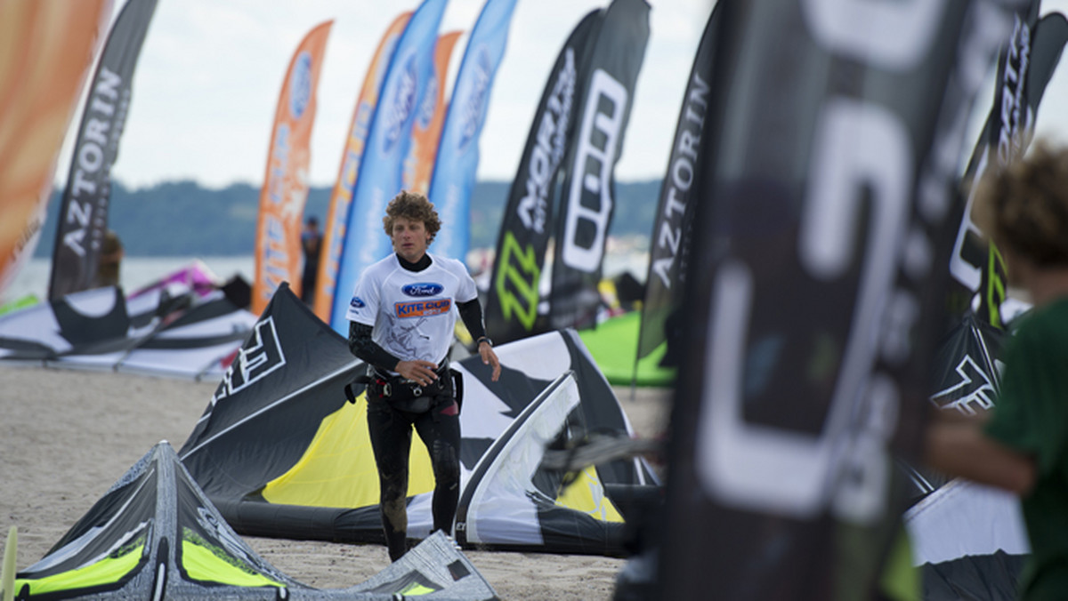 W weekend 12-14 lipca do Łeby zjedzie czołówka polskich zawodników kitesurfingowych, aby stoczyć zaciętą walkę na otwartym morzu w dwóch głównych konkurencjach Freestyle i Racing.