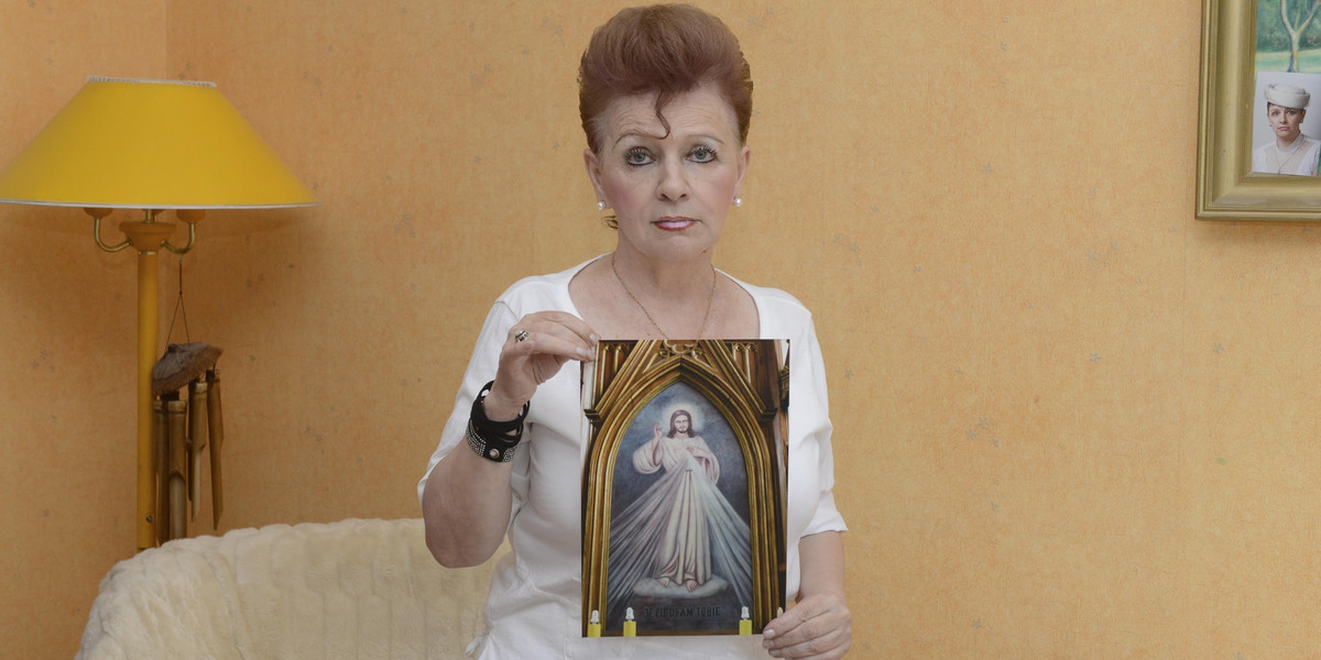Halina Barań z obrazem "Jezu Ufam Tobie"