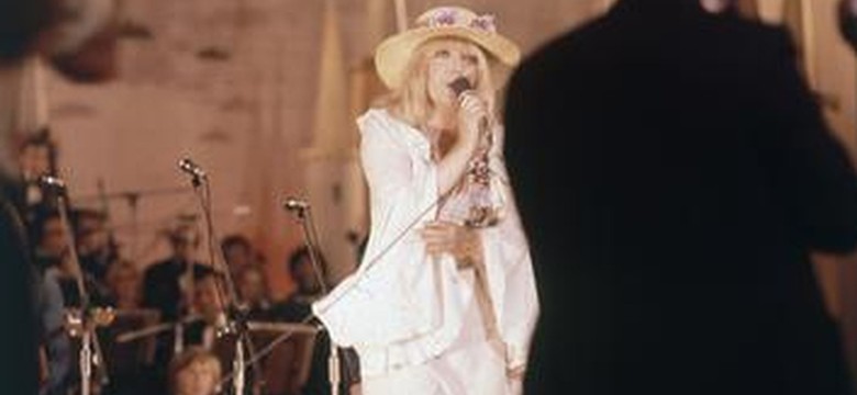 Wódka popijana oranżadą, śpiewy do rana i bójki na scenie. Tak przed laty wyglądał festiwal w Opolu