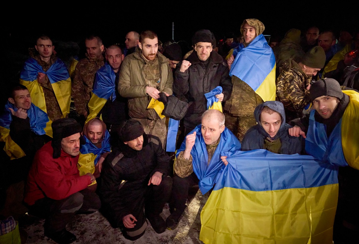 Ukraińscy jeńcy wojenni po uwolnieniu z niewoli rosyjskiej