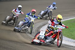 Udany powrót Zengoty i Kołodzieja. Beniaminek pokonany w ostatnim wyścigu