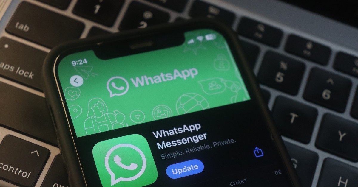 Tak przestępcy kradną pieniądze przez WhatsApp. Jak się przed tym bronić?