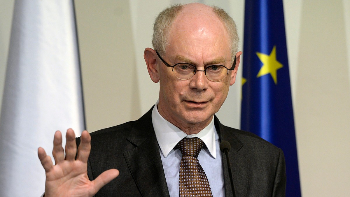 Przebywający z wizytą w Czechach przewodniczący Rady Europejskiej Herman Van Rompuy powiedział w czwartek, że Unia Europejska jest gotowa udzielić Ukrainie finansowego wsparcia przy pomocy Międzynarodowego Funduszu Walutowego (MFW).