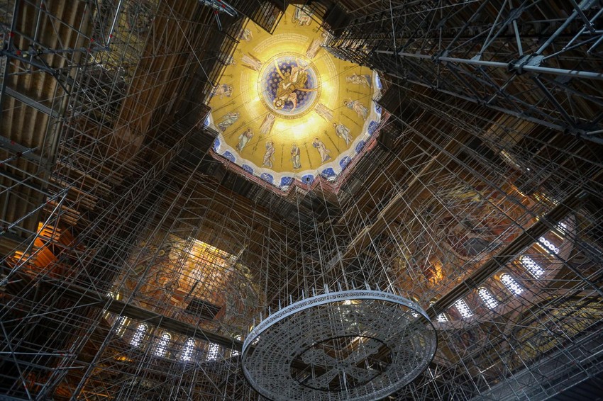 IZGRADNJA HRAMA JE POČELA 1935. GODINE, dva puta je odlagana, da bi ponovo krenula tek 1989.