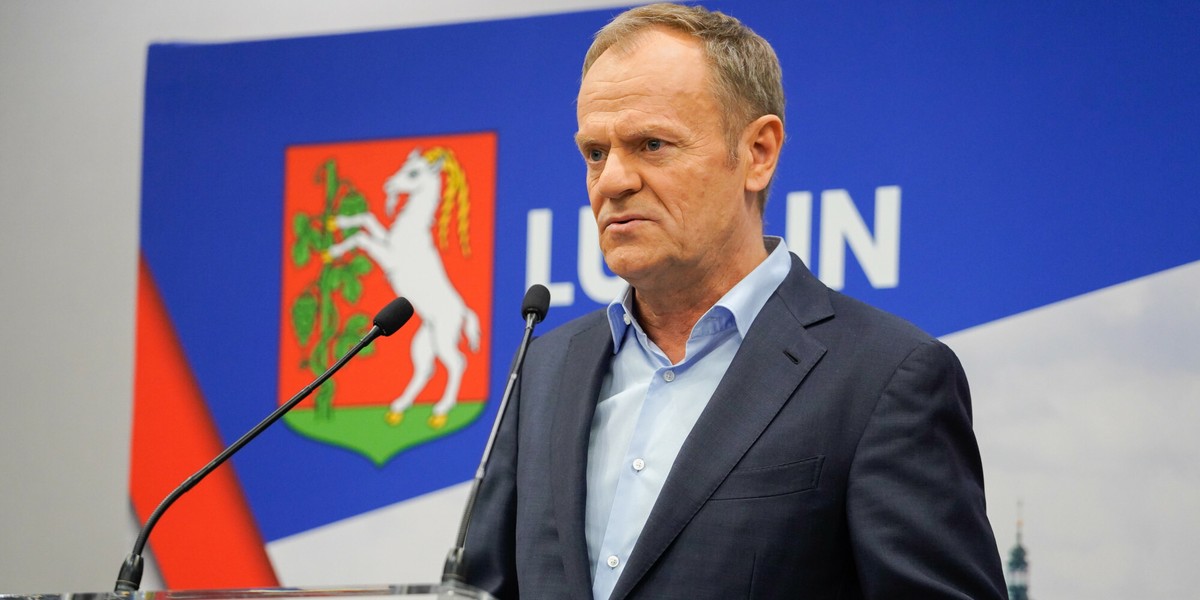 Szef PO Donald Tusk niegdyś pracował fizycznie w fabryce soków.