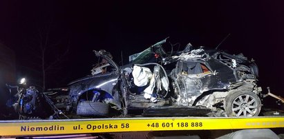 Tragedia na drodze. Nie żyje dwóch młodych mężczyzn