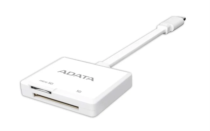 ADATA Lightning Card Reader pozwala w prosty sposób rozszerzyć pamięć iUrządzeń