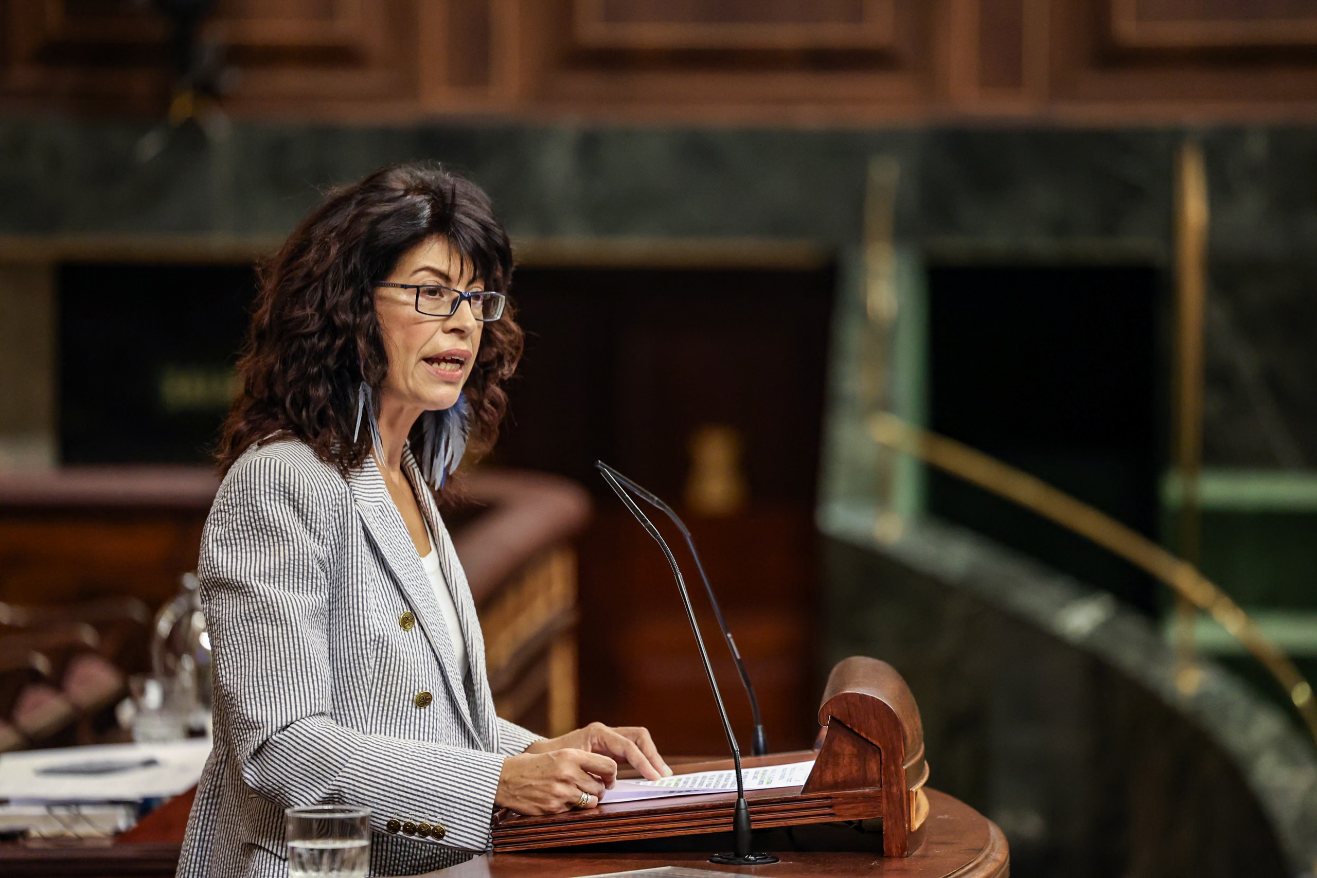 Ministra confirma: Menos del 1% de absoluciones por fallos en pulseras antimaltrato