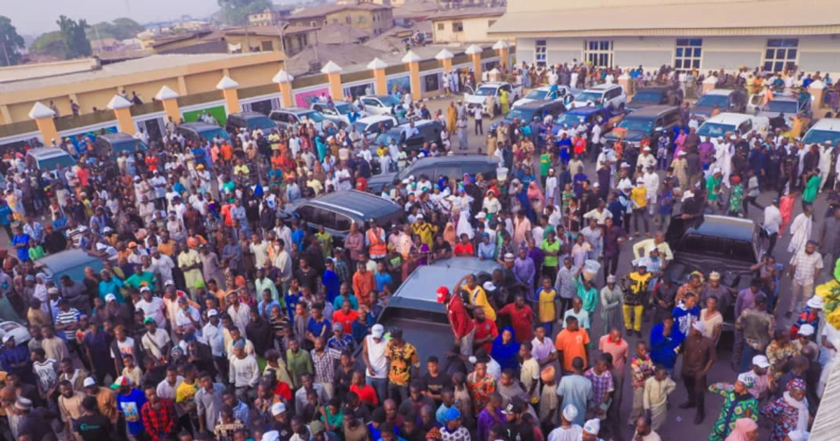 Yahaya Bello returns home to heroic welcome after 8 years as Kogi governor - Vimarsana News