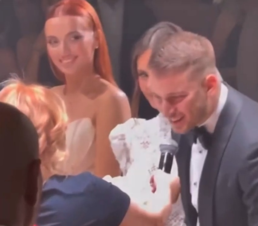 Mladenci i matičarka