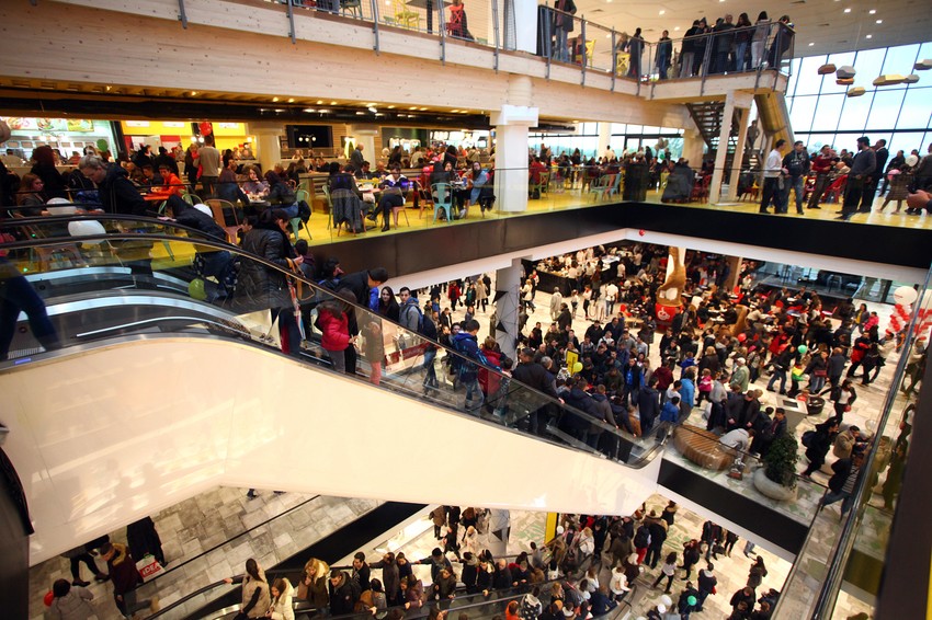 Otvaranje tržnog centa "Big fešn"