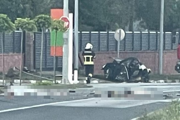 MLADIĆ (20) "AUDIJEM" SLETEO SA PUTA, NJEGOVI PRIJATELJI STRADALI NA LICU MESTA! Prve slike stravične nesreće kod pumpe: Sve vrvi od vatrogasaca i policije, oglasilo se tužilaštvo