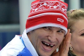 EKSTREMNO LEPA I SLAVNA ruska teniserka verila se za 'ZVER BEZ ZUBA' i izazvala cunami razočaranja: Fanovi su SLAVILI RASKID, a tek je ON zadovoljio kriterijume lepote