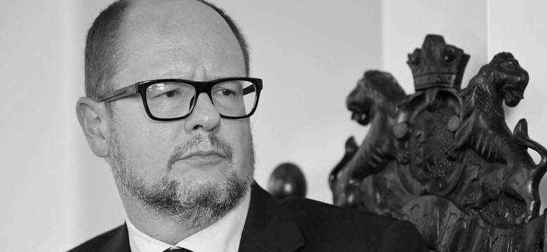 Mamy wyniki sekcji zwłok Adamowicza. Wstrząs krwotoczny bezpośrednią przyczyną zgonu