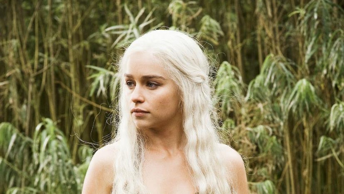 Emilia Clarke, Grao tron kadr z filmu